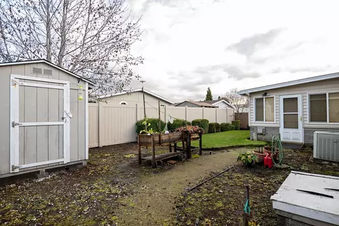 555 Freeman Rd UNIT 227, Central Point, OR 97502 photo 15