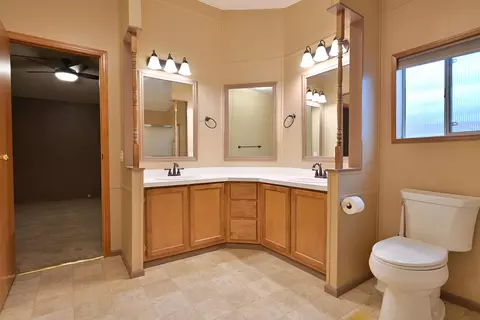 555 Freeman Rd UNIT 227, Central Point, OR 97502 photo 7