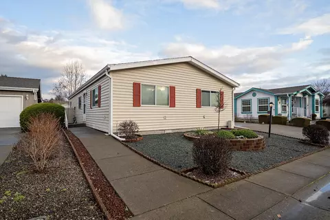 555 Freeman Rd UNIT 227, Central Point, OR 97502
