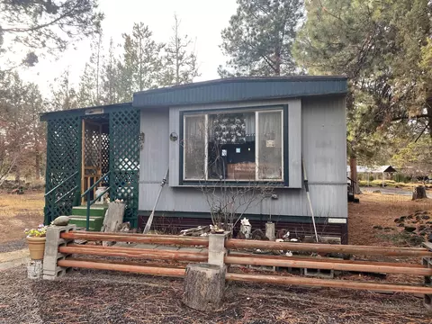 64100 N Highway 97 #21, Bend, OR 97701
