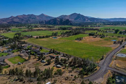 8025 NE 1st St, Terrebonne, OR 97760
