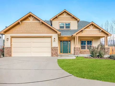244 Willow Springs Dr, Talent, OR 97540