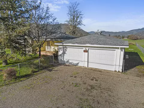 Other - 7385 Maple Ln, Central Point, OR 97502 photo 1 of 10