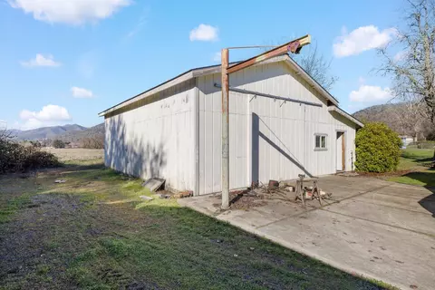 Other - 7385 Maple Ln, Central Point, OR 97502 photo 9 of 10