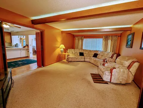 632 W 2nd St, Merrill, OR 97633