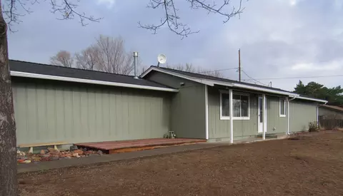 166 NE Oak St, Madras, OR 97741