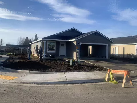 7951 Jacqueline Way, White City, OR 97503