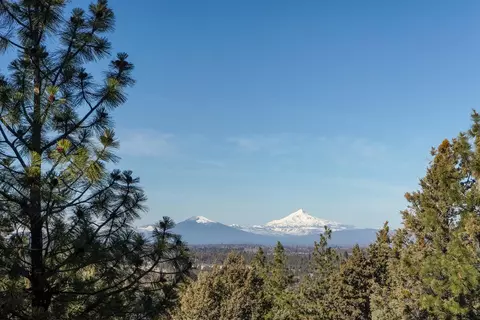 3399 NW Starview Dr, Bend, OR 97703 photo 7