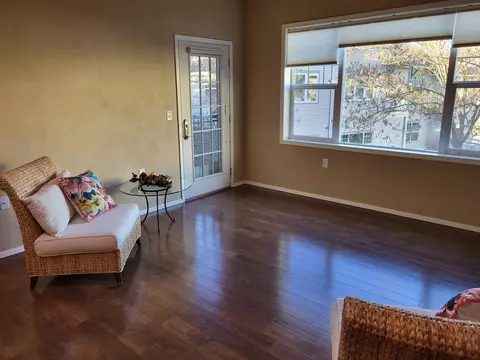 978 Golden Aspen Pl, Ashland, OR 97520