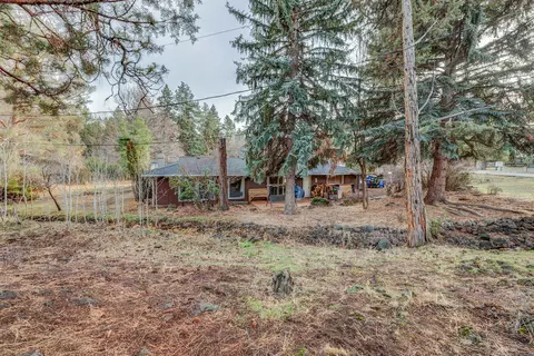 20346 Willopa Ct, Bend, OR 97702 photo 2