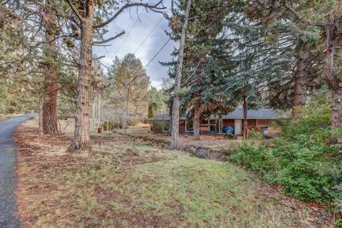 20346 Willopa Ct, Bend, OR 97702 photo 3