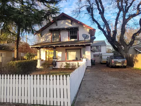 516 W Jackson St, Medford, OR 97501