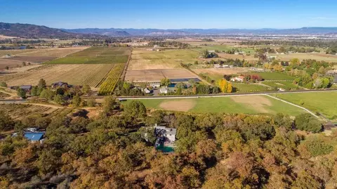 3919 Bellinger Ln, Medford, OR 97501