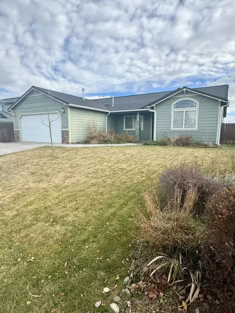 3341 Barnes Way, Klamath Falls, OR 97603