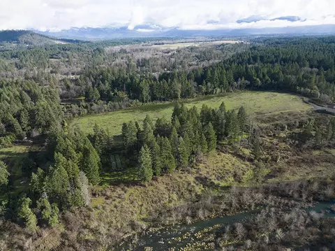 27250 Redwood Hwy, Cave Junction, OR 97523