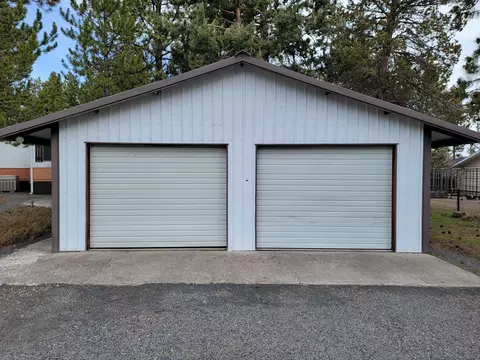 19612 Dover Ln, Bend, OR 97702 photo 29