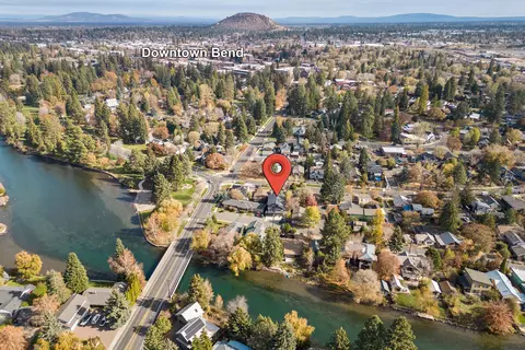 View/Area - 560 NW Riverfront St, Bend, OR 97703 photo 3 of 6