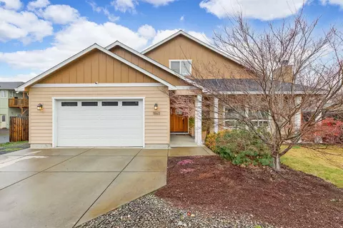 1860 Gabriel Way, Medford, OR 97501
