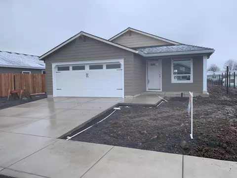 7955 Jacqueline Way, White City, OR 97503