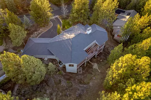 Exterior - 3492 NW Braid Dr, Bend, OR 97703 photo 10 of 11