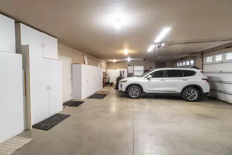 Exterior - 3492 NW Braid Dr, Bend, OR 97703 photo 2 of 11