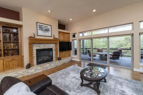 Living - 3492 NW Braid Dr, Bend, OR 97703 photo 1 of 4