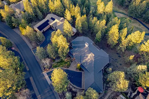 View/Area - 3492 NW Braid Dr, Bend, OR 97703 photo 1 of 6
