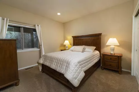 Bedroom - 3492 NW Braid Dr, Bend, OR 97703 photo 2 of 3