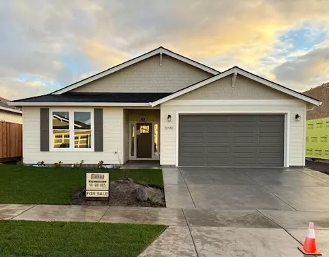 3770 Folium St, Medford, OR 97504