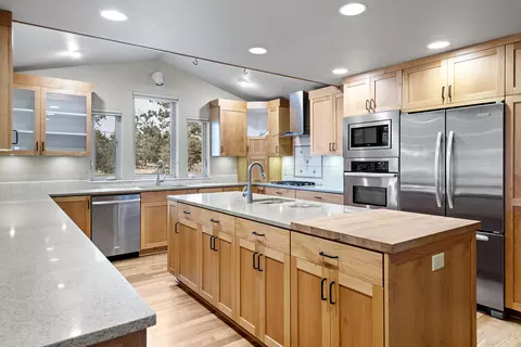 20355 Marsh Rd, Bend, OR 97703 photo 6