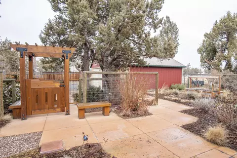 20355 Marsh Rd, Bend, OR 97703 photo 4