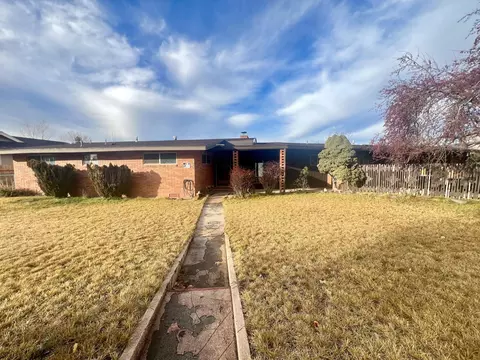 1430 Patterson St, Klamath Falls, OR 97603