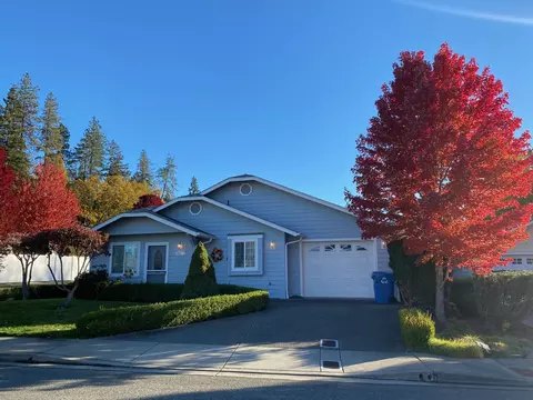 3039 SW University Rd, Grants Pass, OR 97527