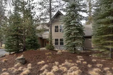 57951 Bunker Ln # 12, Sunriver, OR 97707