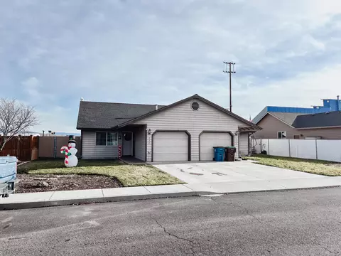 320 SE Mercury Ln, Prineville, OR 97754