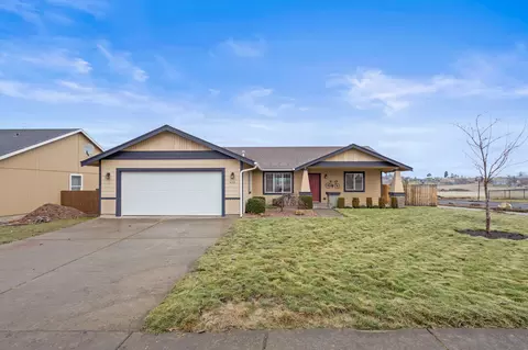 610 NE Marigold St, Madras, OR 97741