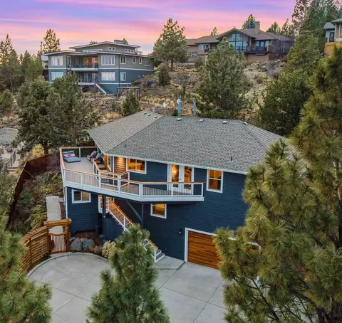 553 NW Greyhawk Ave, Bend, OR 97703