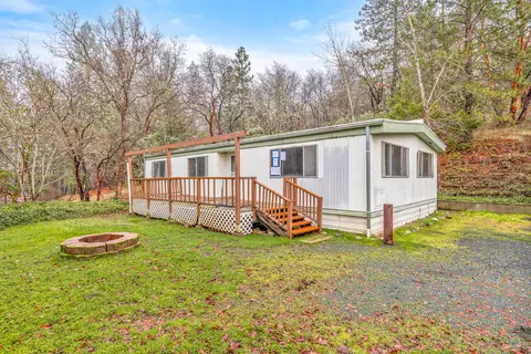 187 Autumn Ln, Grants Pass, OR 97527