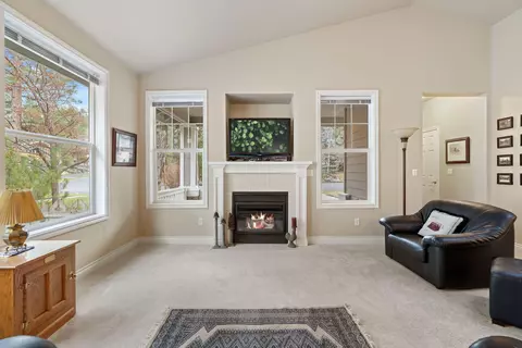 Living - 19424 Blue Lake Loop, Bend, OR 97702 photo 1 of 6