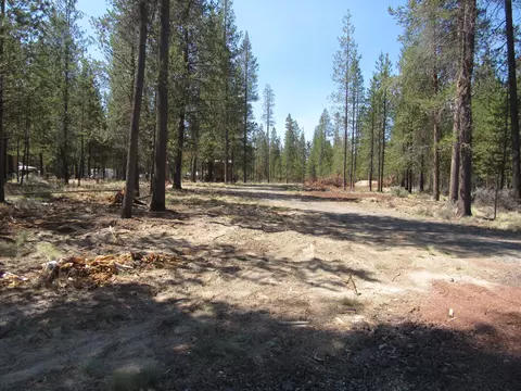 11327 Crestwood Pl, La Pine, OR 97739