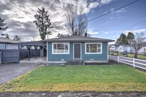 312 C St, Culver, OR 97734