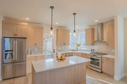 20497 Aberdeen Dr, Bend, OR 97702 photo 3