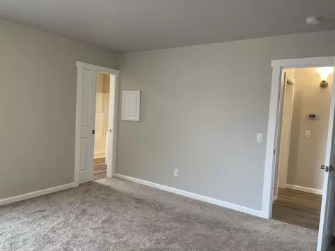Bedroom - 555 Scenic Loop, Culver, OR 97734 photo 2 of 4