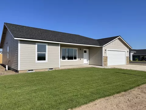 Exterior - 555 Scenic Loop, Culver, OR 97734 photo 3 of 7