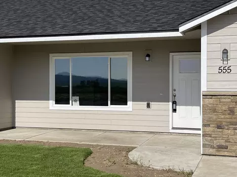 Exterior - 555 Scenic Loop, Culver, OR 97734 photo 7 of 7