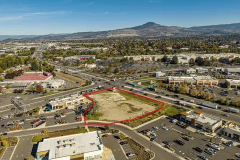 0 Rossanley Dr #D, Medford, OR 97501