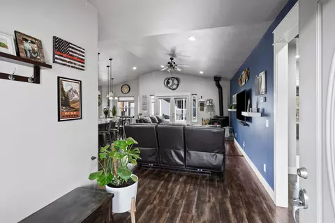 60261 Cinder Butte Rd, Bend, OR 97702 photo 5