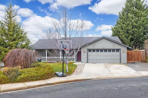 101 C Ct, Phoenix, OR 97535 photo 24