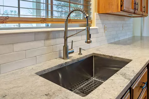 101 C Ct, Phoenix, OR 97535 photo 7