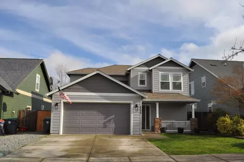 1749 Sandstone Dr, Medford, OR 97501